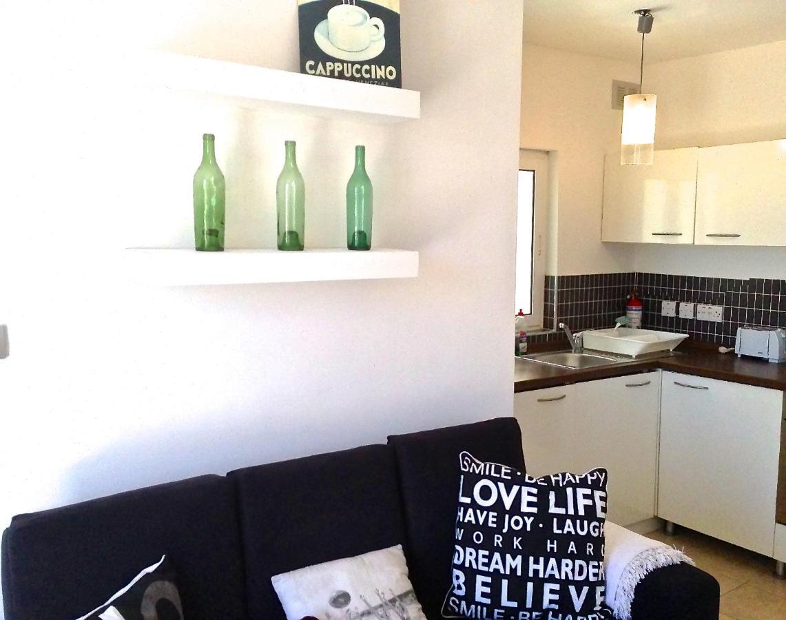 Simons Apartments Minutes Away From Balluta Bay And St Julians Sliema Eksteriør bilde