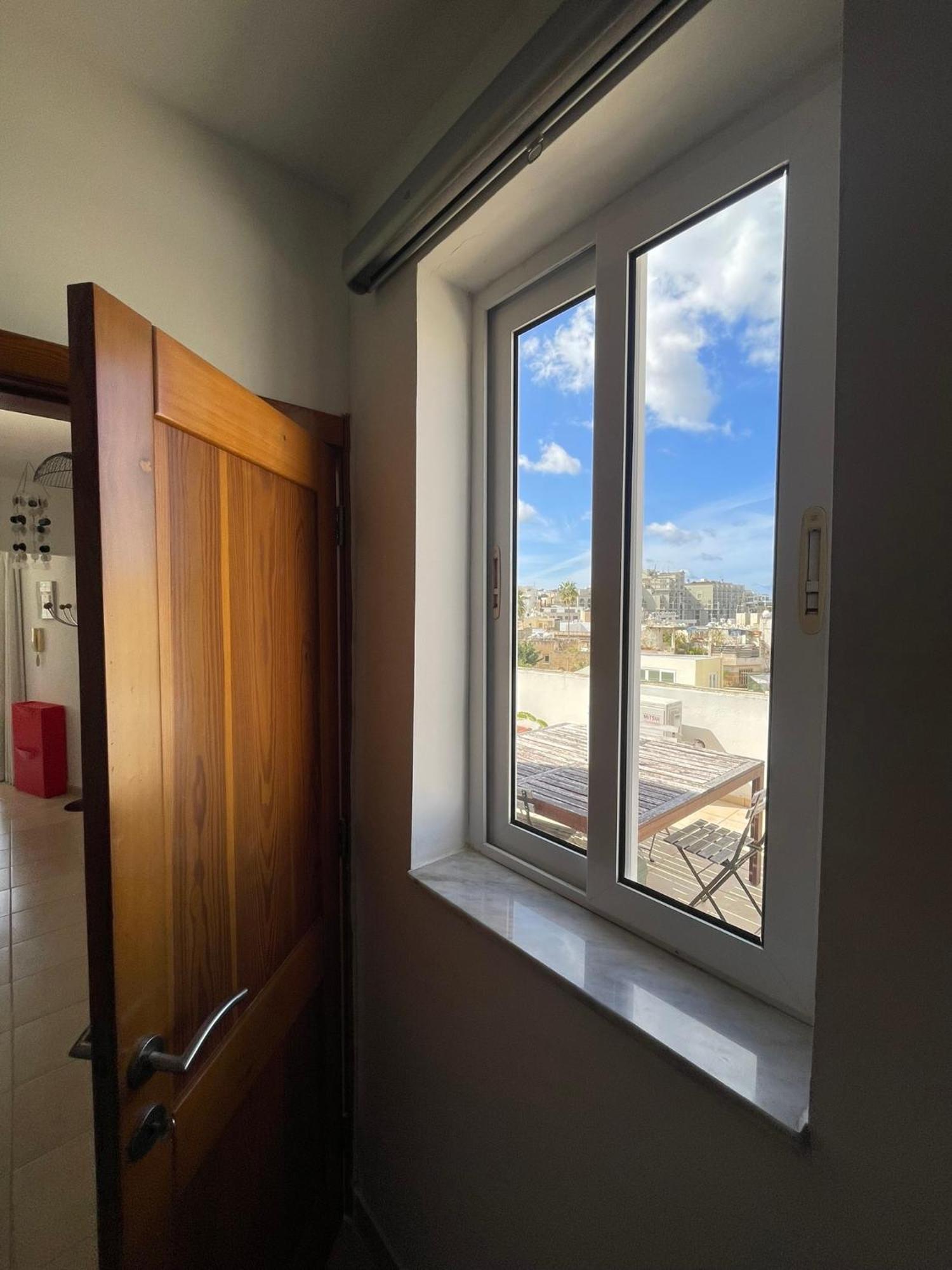 Simons Apartments Minutes Away From Balluta Bay And St Julians Sliema Eksteriør bilde