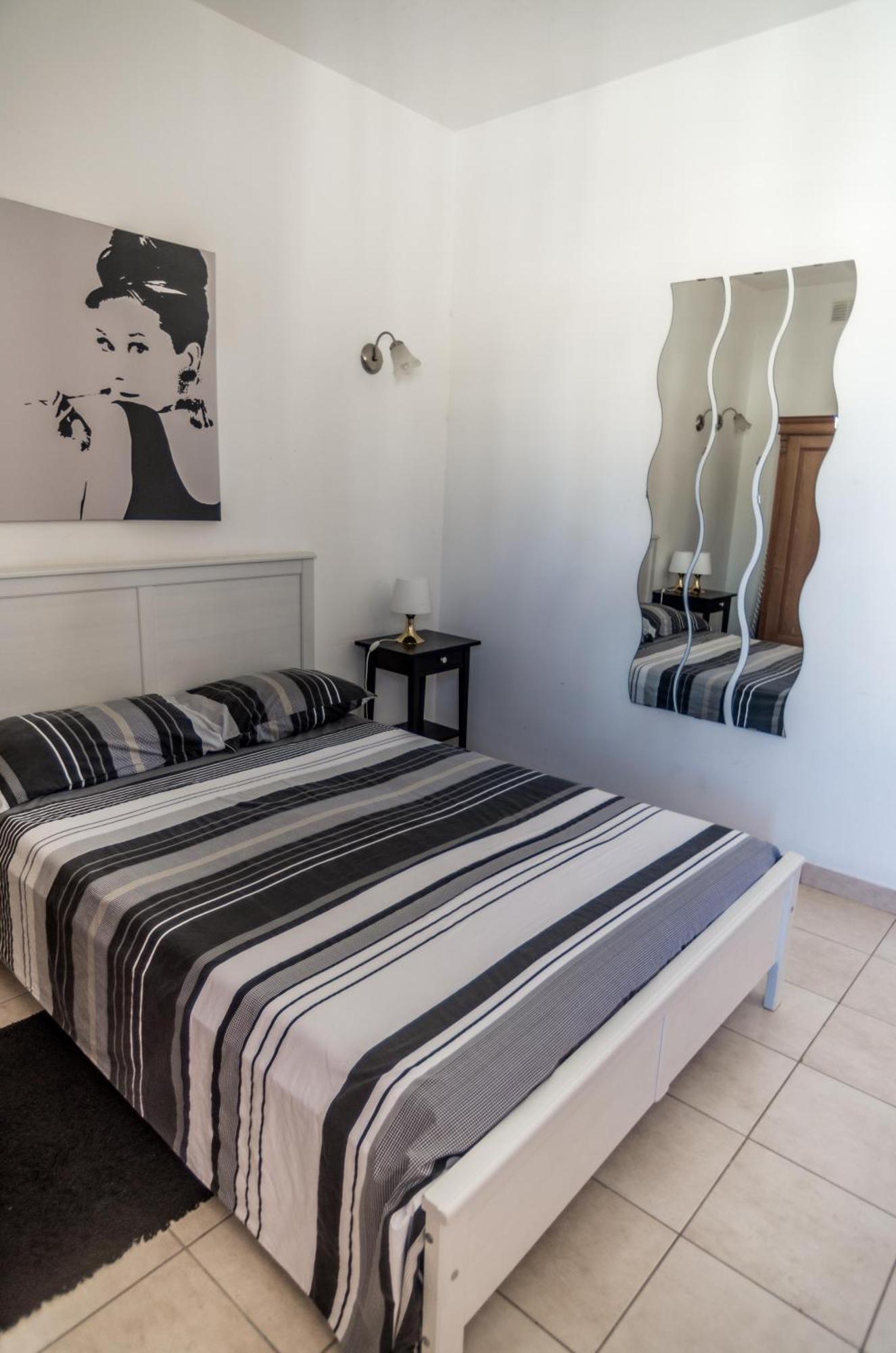 Simons Apartments Minutes Away From Balluta Bay And St Julians Sliema Eksteriør bilde