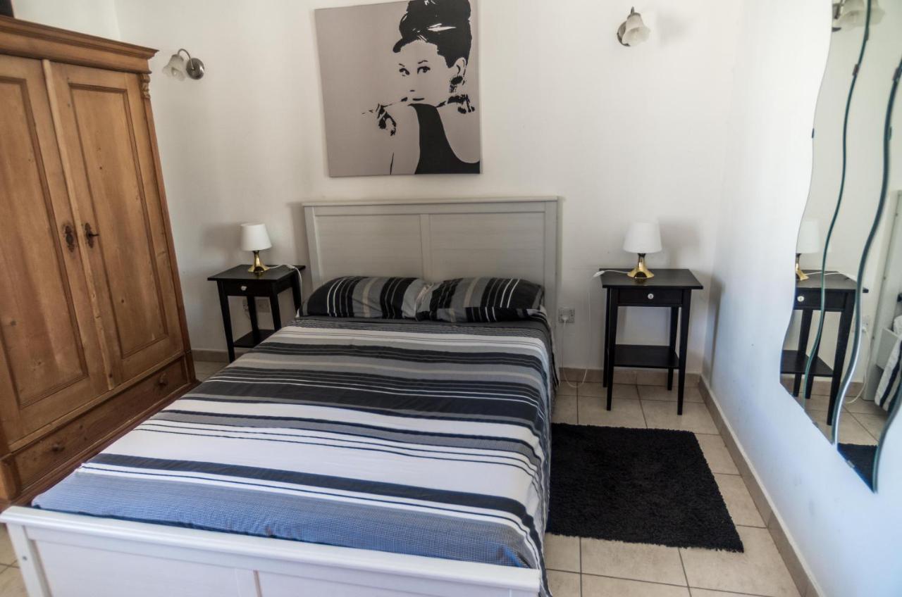 Simons Apartments Minutes Away From Balluta Bay And St Julians Sliema Eksteriør bilde