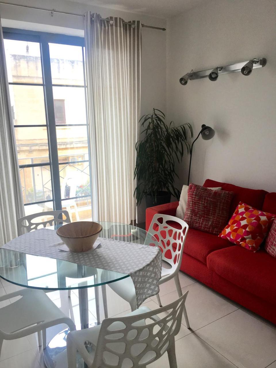 Simons Apartments Minutes Away From Balluta Bay And St Julians Sliema Eksteriør bilde