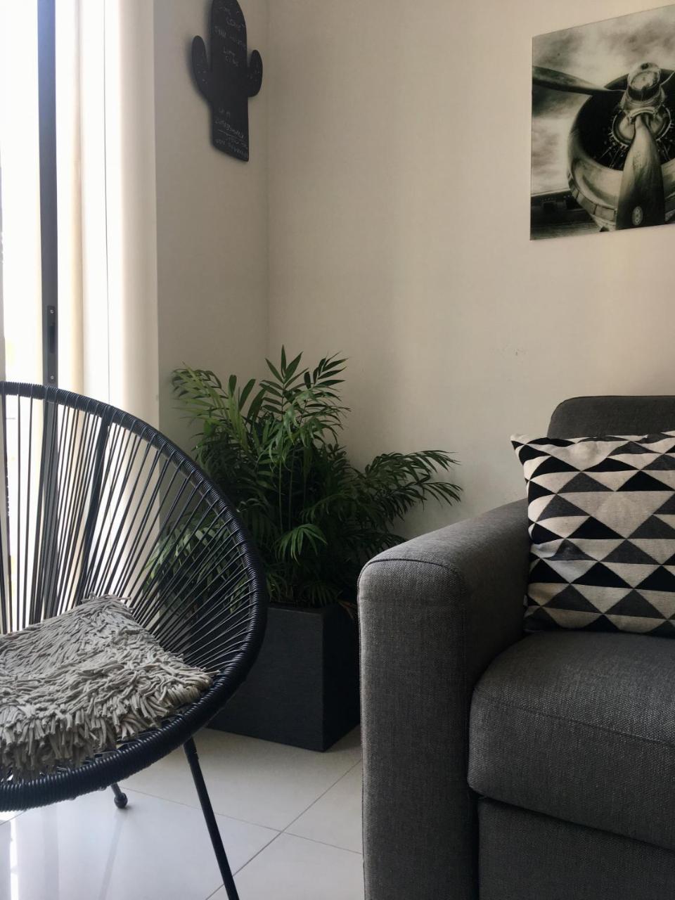 Simons Apartments Minutes Away From Balluta Bay And St Julians Sliema Eksteriør bilde