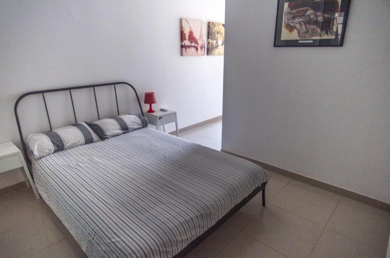 Simons Apartments Minutes Away From Balluta Bay And St Julians Sliema Eksteriør bilde